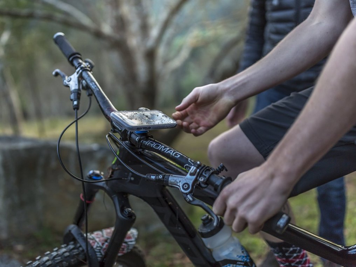 Quad Lock Poncho Galaxy S9 for Phone Mounts 6 Quad Lock Poncho Galaxy S9 for Phone Mounts - Image 4