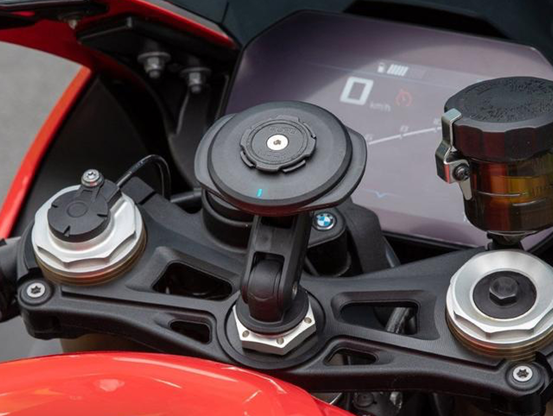 Quad Lock Waterproof Wireless Charging Head A1 for Phone Mounts 8 Quad Lock Waterproof Wireless Charging Head A1 for Phone Mounts - Image 6